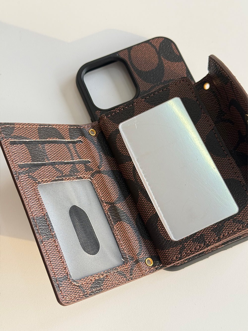 C series Phone case 1004 Brown | Accordion card holder (subject to the video) - The Luxe Case