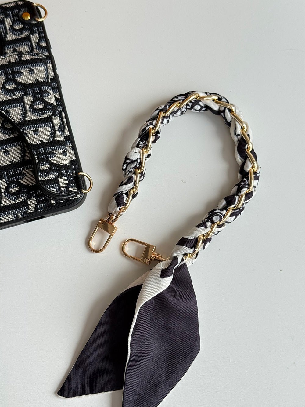 D series Phone case 1015 | with card holder (subject to the video) - The Luxe Case