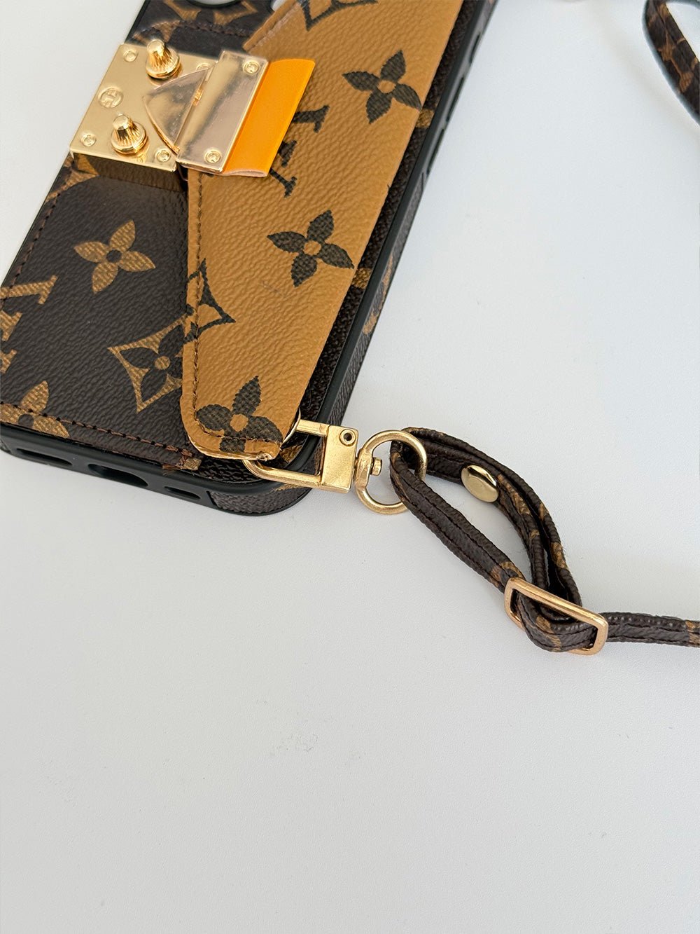 L series Phone case 1011 | Accordion card holder (subject to the video) - The Luxe Case